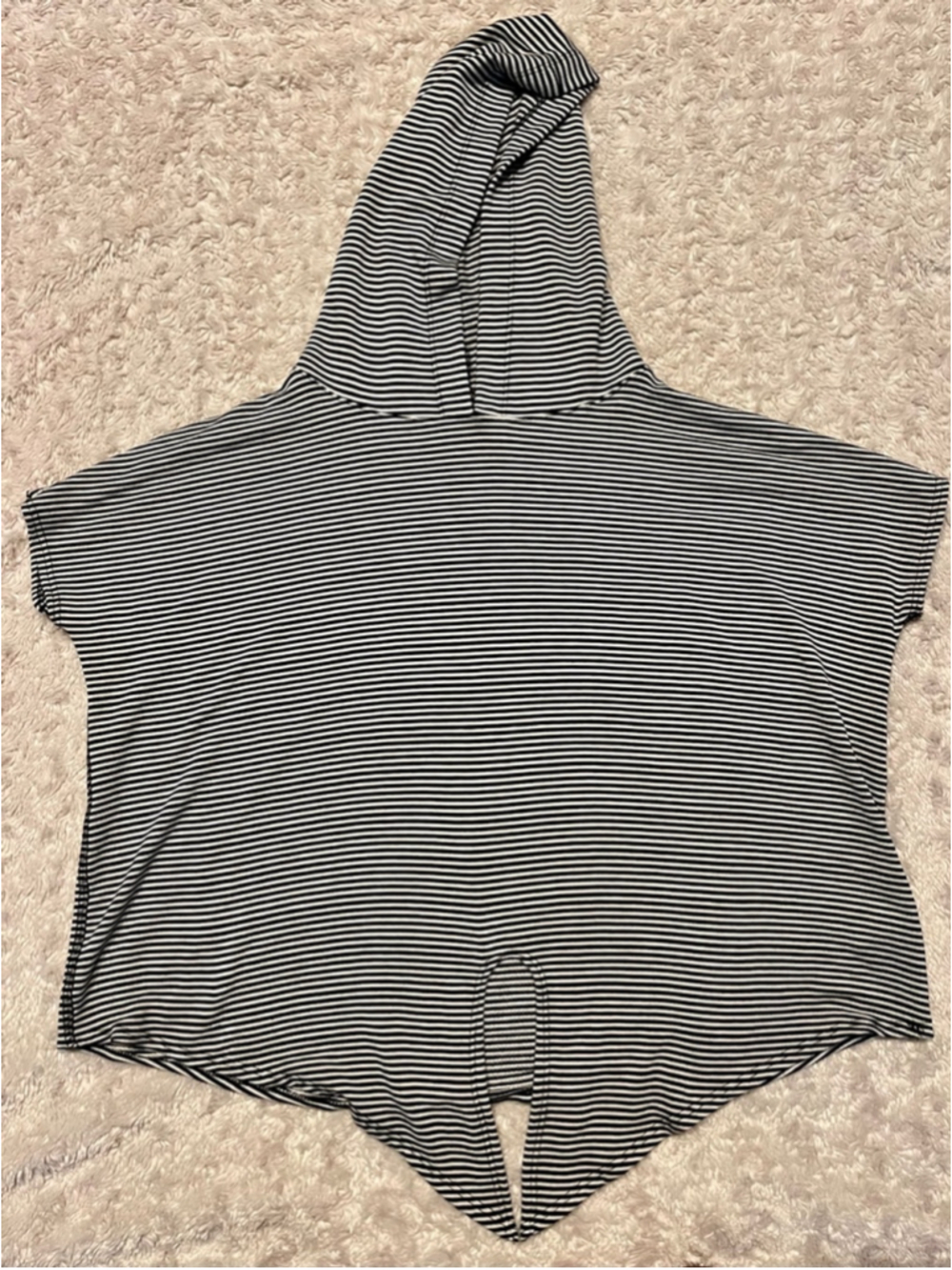 Kim & Cami Women’s Short Sleeve Tie Front Hoodie, Size Medium